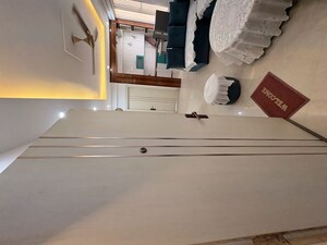 Furnished Amenities in 2 BHK Apartment at Shree Vardhman Green Court, Sector 90 – for Rent