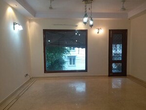 Room in  Shop at Lajpat Nagar I – for Rent