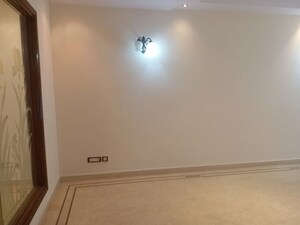 Room in  Shop at Lajpat Nagar I – for Rent
