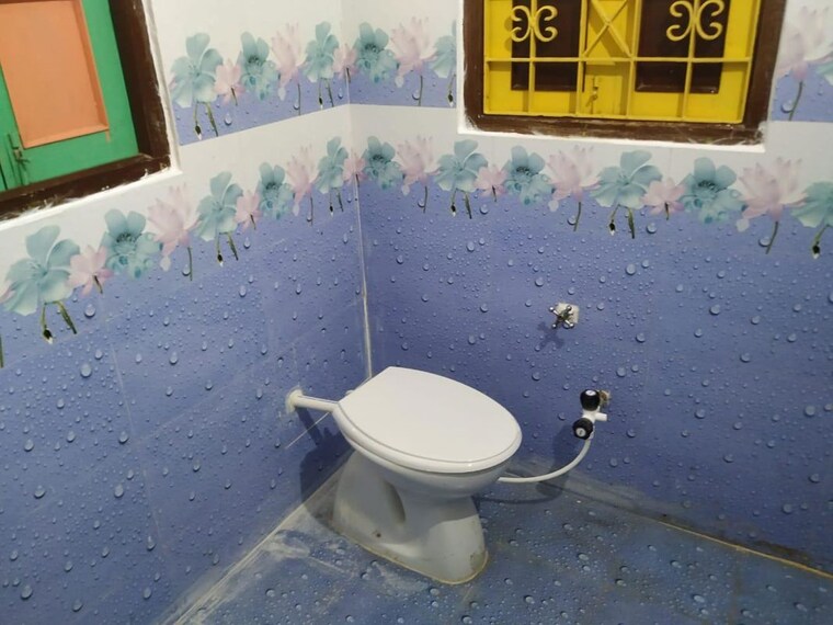 Bathroom, beliaghata 2 Bedroom 592 Sq.Ft. Apartment In Beliaghata Kolkata 10145629