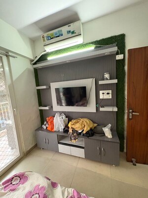 Furnished Amenities in 2 BHK Apartment at Shree Vardhman Green Court, Sector 90 – for Rent