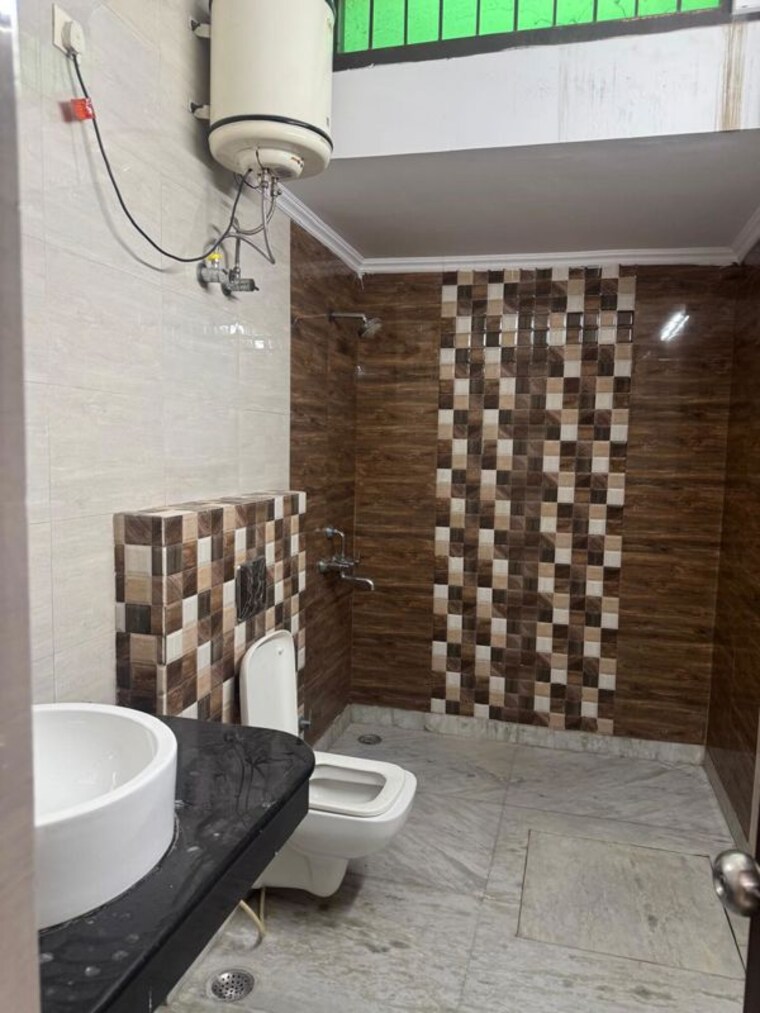 undefined, sector 9a 3 Bedroom 2650 Sq.Ft. Builder Floor In Sector 9a Gurgaon 10361984