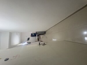 Room in 1 BHK Apartment at Shree Vardhman Green Court, Sector 90 – for Rent