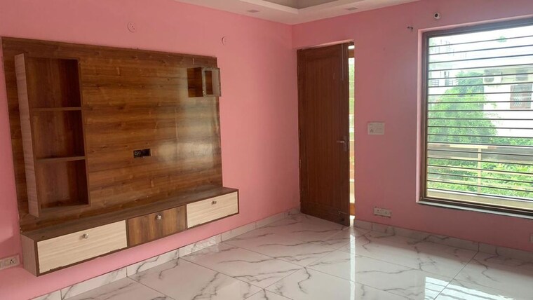 Room, housing-board-colony-sector-9 2 Bedroom 1650 Sq.Ft. Builder Floor In Sector 9 Gurgaon 10312220