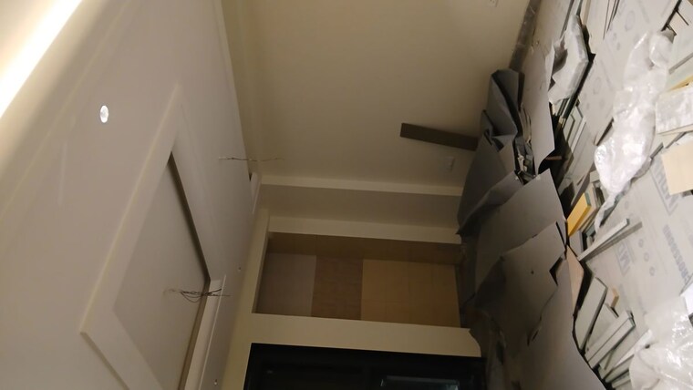 Hall, jawahar nagar 4 Bedroom 2700 Sq.Ft. Apartment In Jawahar Nagar Delhi 10348341