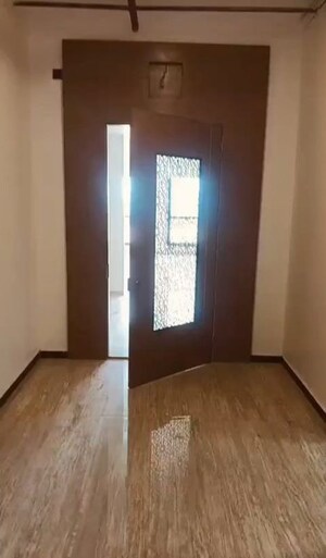 Room in 4 BHK Apartment at Alamdar The Auro, Lower Parel – for Rent