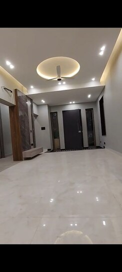 3 BHK + Pooja Room Apartment For Sale in Alaknanda