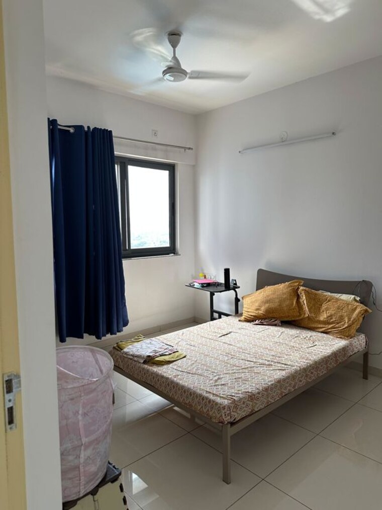 Bedroom, amanora-gold-towers 2 Bedroom 950 Sq.Ft. Apartment In Hadapsar Pune 10362039