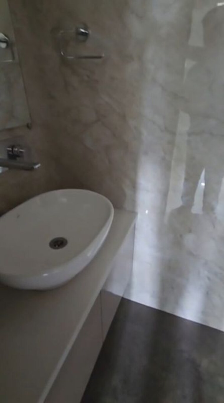 Bathroom, chembur 2 Bedroom 993 Sq.Ft. Apartment In Chembur Mumbai 10362024
