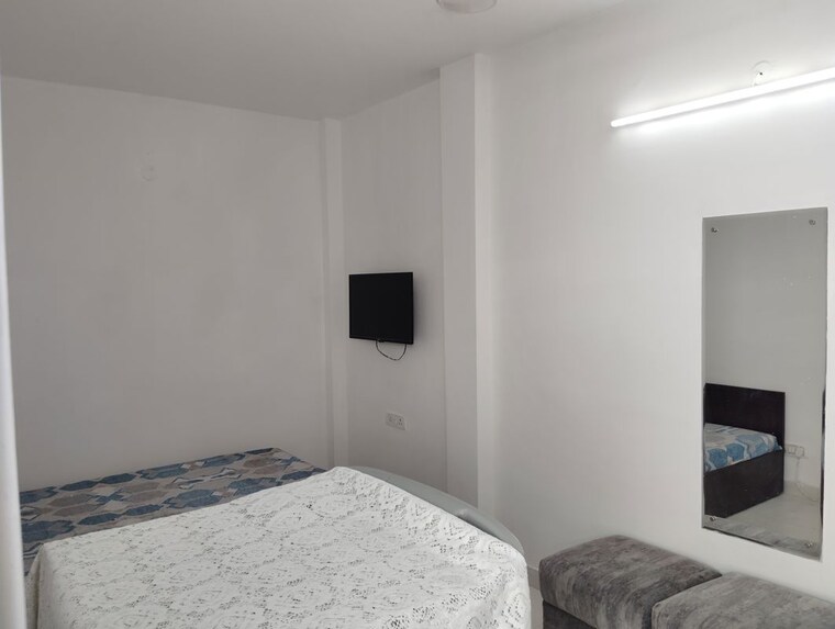 Room, kalkaji 1 RK 380 Sq.Ft. Builder Floor In Kalkaji Delhi 10362052