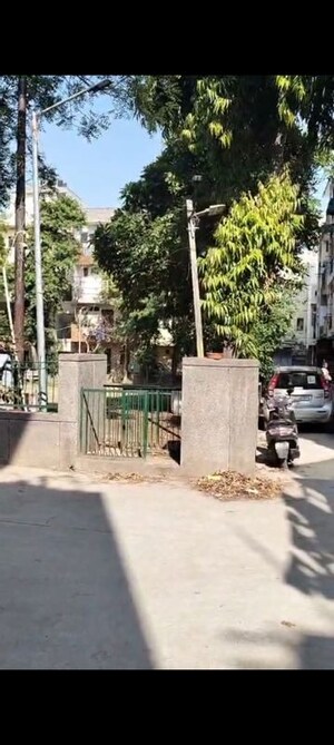 2 BHK Builder Floor – Entrance View at Alaknanda - for Rent
