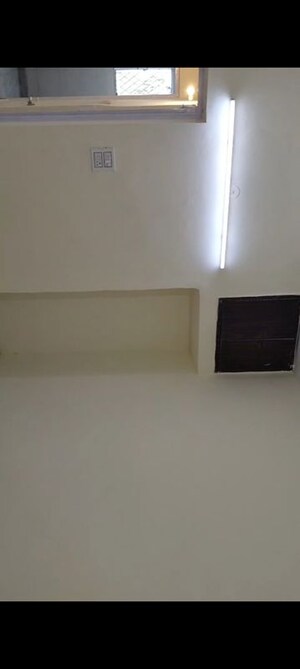 Room in 2 BHK Builder Floor at Alaknanda – for Rent