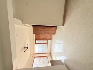 2 BHK Builder Floor For Rent in Sector 105