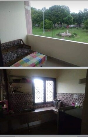 Bedroom in 2 BHK Builder Floor at Sector 23 – for Rent
