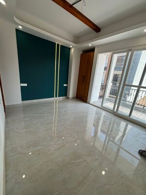 Living Room in 3 BHK Builder Floor at BPTP District Faridabad, Sector 81 – for Sale
