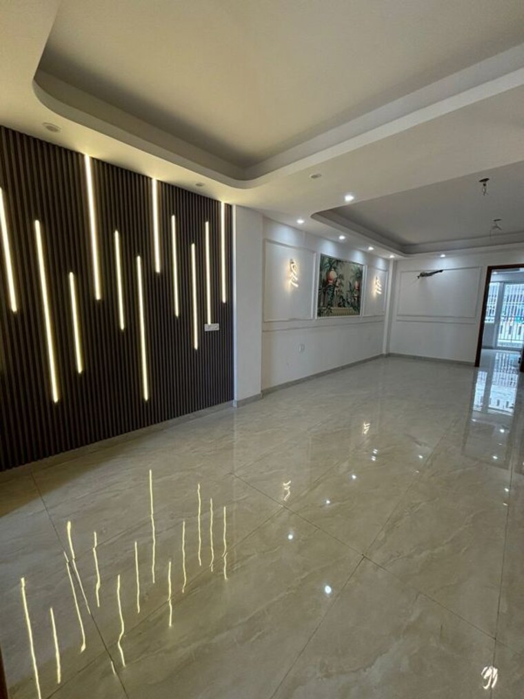 Room, bptp-district-faridabad 3 Bedroom 180 Sq.Ft. Builder Floor In Sector 81 Faridabad 10362064