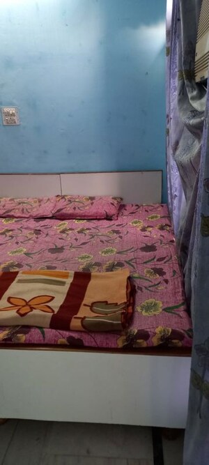 Bedroom in 1 RK Builder Floor at Sector 40 – for Rent