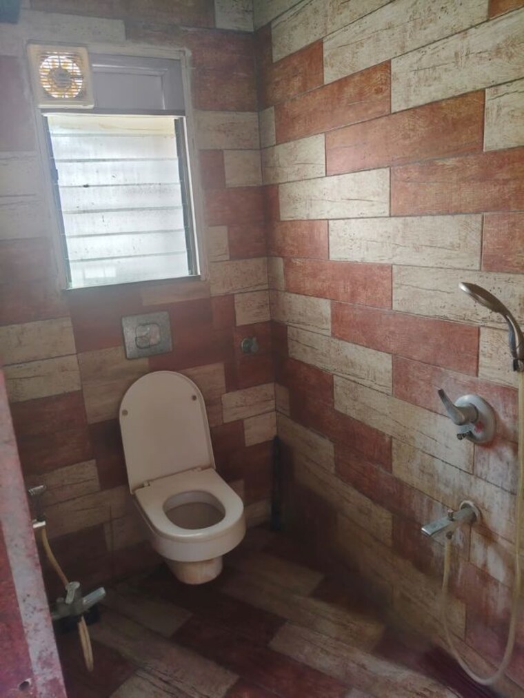 Bathroom, acme-complex-2a 3 Bedroom 1000 Sq.Ft. Apartment In Goregaon West Mumbai 10362099
