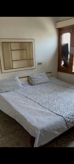 2 BHK Builder Floor For Rent in Sector 44