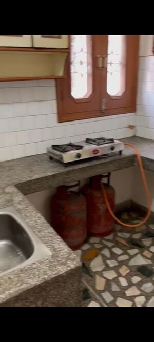 Kitchen in 2 BHK Builder Floor at Sector 44 – for Rent