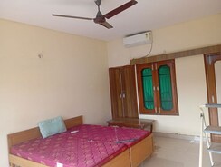 2 BHK Builder Floor For Rent in Sector 44
