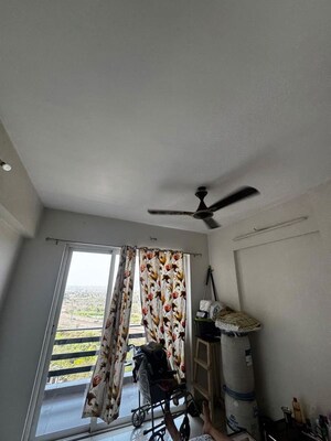 Furnished Amenities in 3 BHK Apartment at Kharghar – for Rent