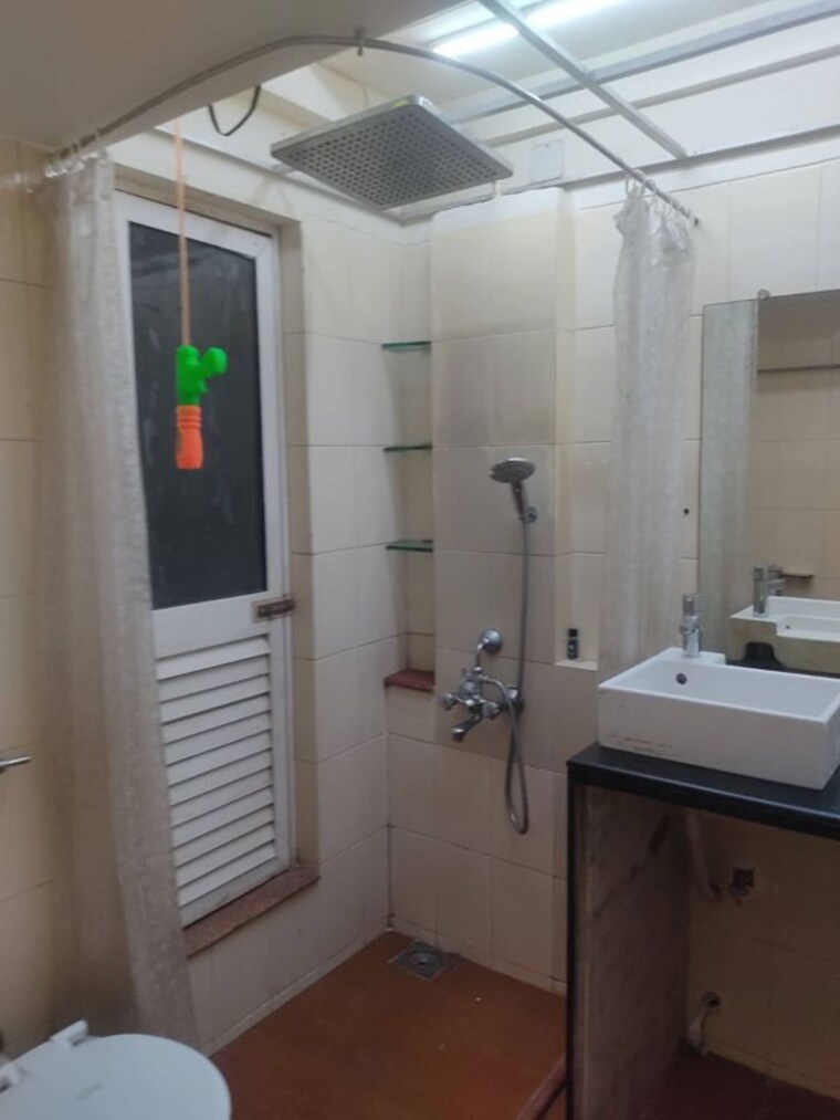 Bathroom, hiranandani-gardens-glen-gate 2 Bedroom 1150 Sq.Ft. Apartment In Powai Mumbai 10362140