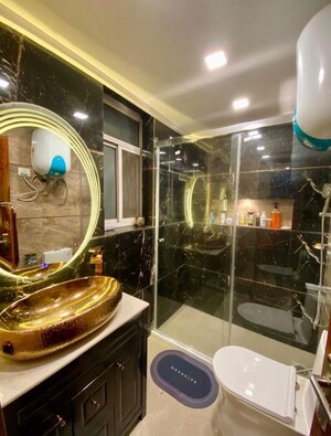 Gym in 4 BHK Apartment at Ansal Sushant Estate, Sector 52 – for Rent