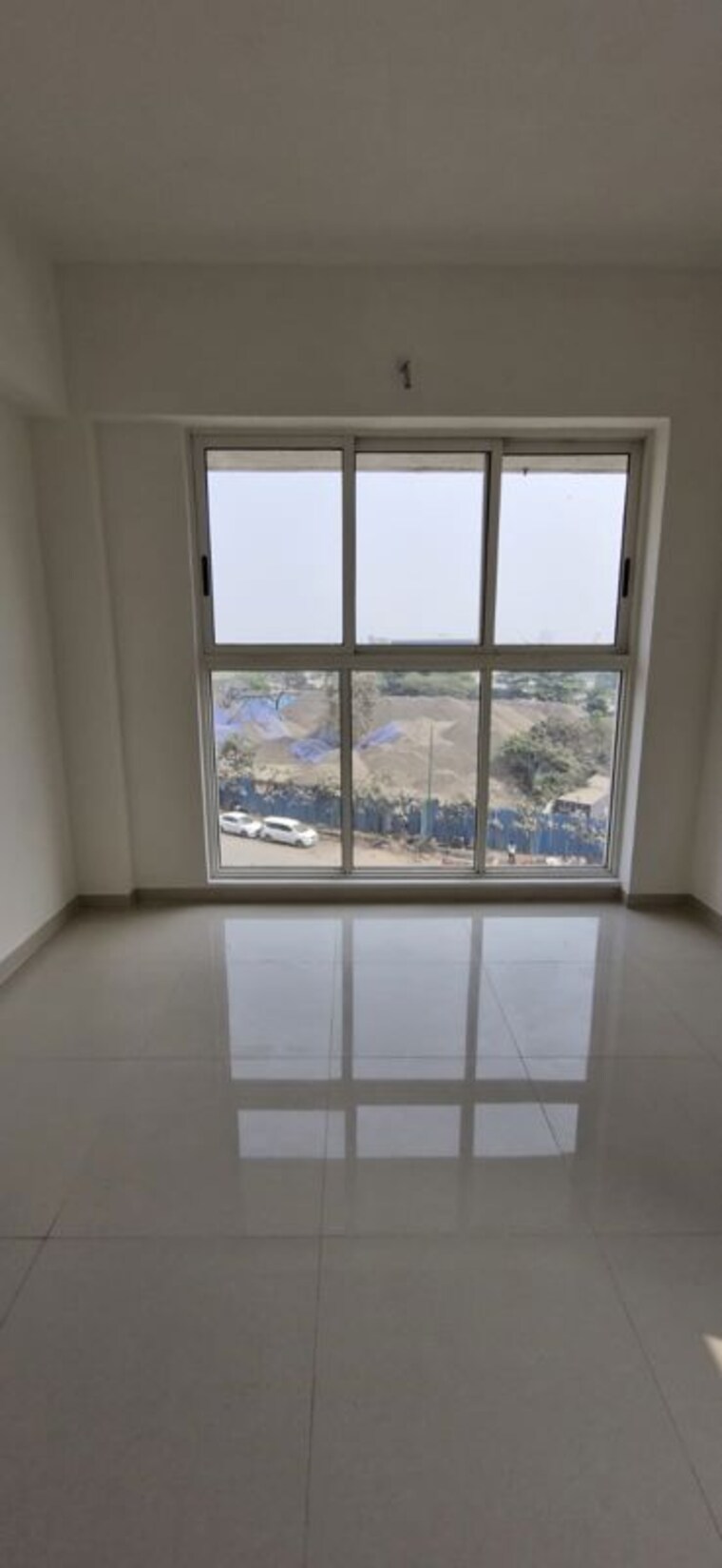 Room, thane west Commercial Office Space 900 Sq.Ft. In Thane West Thane 10362153