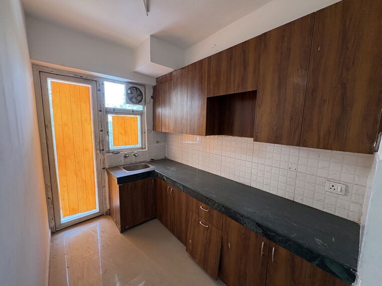Kitchen, shree-vardhman-green-court 2 Bedroom 390 Sq.Ft. Apartment In Sector 90 Gurgaon 10362164