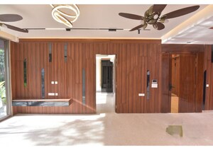 Living Room in 3 BHK Builder Floor at Dlf Phase I – for Sale