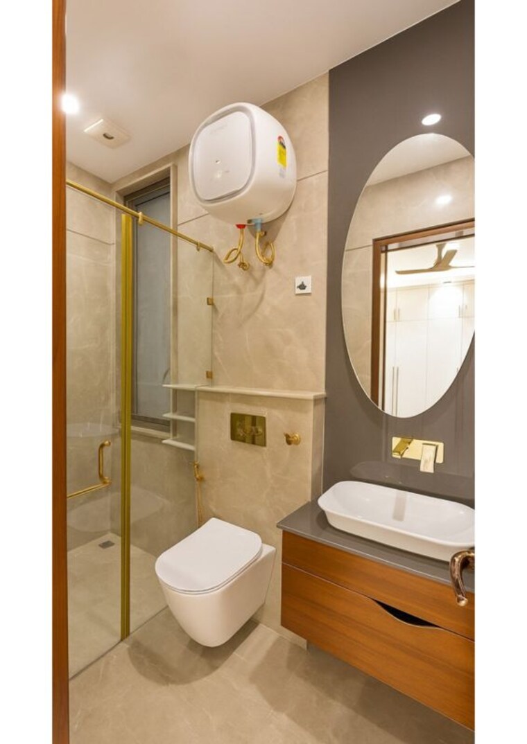 Bathroom, dlf phase i 3 Bedroom 200 Sq.Yd. Builder Floor In Dlf Phase I Gurgaon 10362208