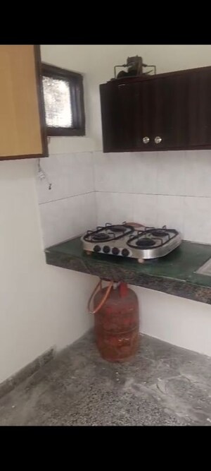 Furnished Amenities in 2 BHK Builder Floor at Sector 21 – for Rent