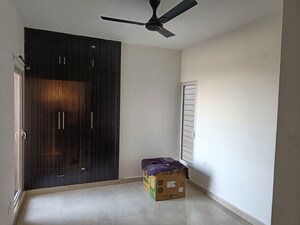 Room in 2 BHK Apartment at Elite Golf Green, Sector 79 – for Rent