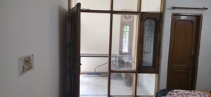 Building Lobby in 1 RK Builder Floor at Sector 44 – for Rent