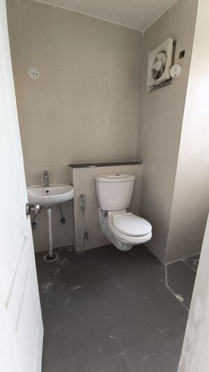 Bathroom in 1 BHK Apartment at DAH Greentech NX One, Tech Zone 4 Greater Noida – for Rent