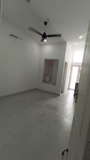 Room in 1 BHK Apartment at DAH Greentech NX One, Tech Zone 4 Greater Noida – for Rent