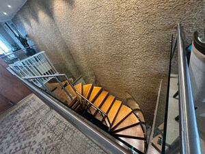 Staircase in 4 BHK Apartment at Prabhadevi – for Rent