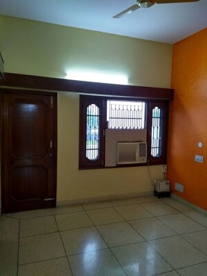 Bedroom in 3 BHK Independent House at Sector 16 – for Rent