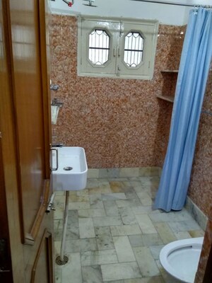 Bathroom in 3 BHK Independent House at Sector 16 – for Rent