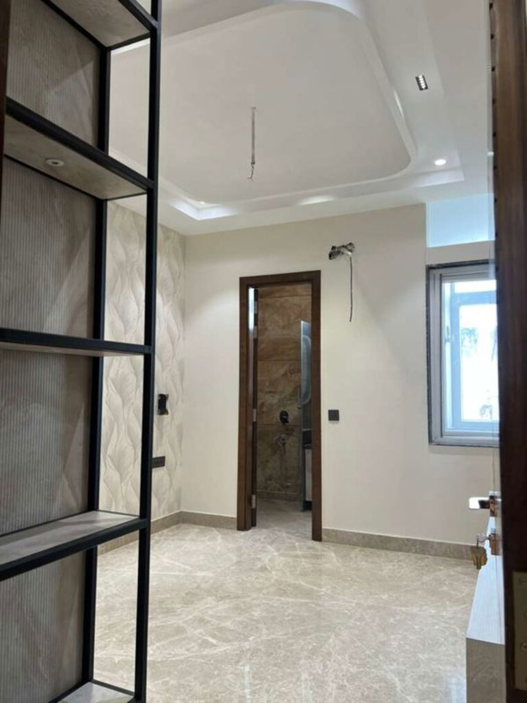 Room, ashok vihar 3 Bedroom 150 Sq.Yd. Builder Floor In Ashok Vihar Delhi 10362266