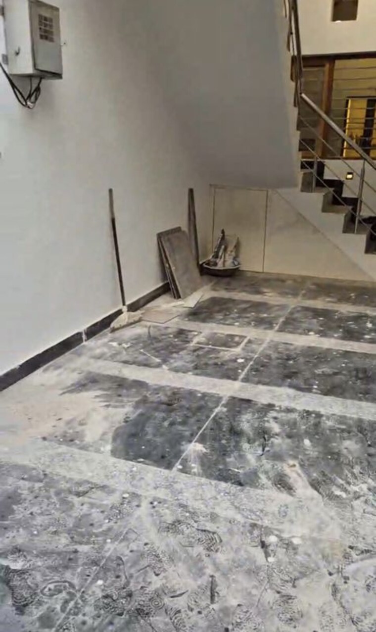 Balcony, lohgarh 3 Bedroom 180 Sq.Yd. Independent House In Lohgarh Zirakpur 10362256