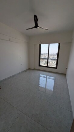 2 BHK Apartment For Rent in Sola Road