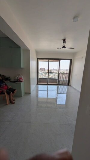Room in 2 BHK Apartment at Sola Road – for Rent