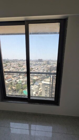 Room in 2 BHK Apartment at Sola Road – for Rent