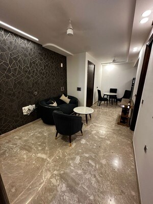 Team Area in 2 BHK Builder Floor at Sector 52 – for Rent