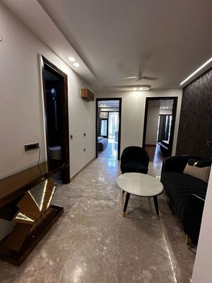 Living Room in 2 BHK Builder Floor at Sector 52 – for Rent