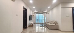 3.5 BHK + Servant Room Apartment For Rent in Dheeraj Insignia