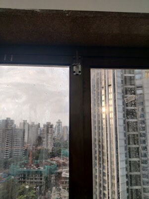 Building Lobby in 1 BHK Apartment at Teenmurti Summit, Borivali East – for Rent