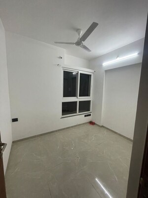 Room in 2 BHK Apartment at Pristine Allure, Kharadi – for Rent